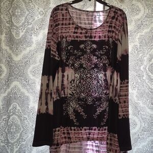 Elegant Black and Pink Women's Top